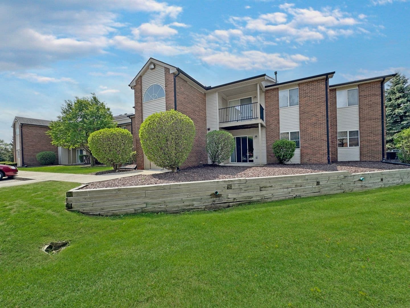 Adrian House: 172 Sand Creek Highway