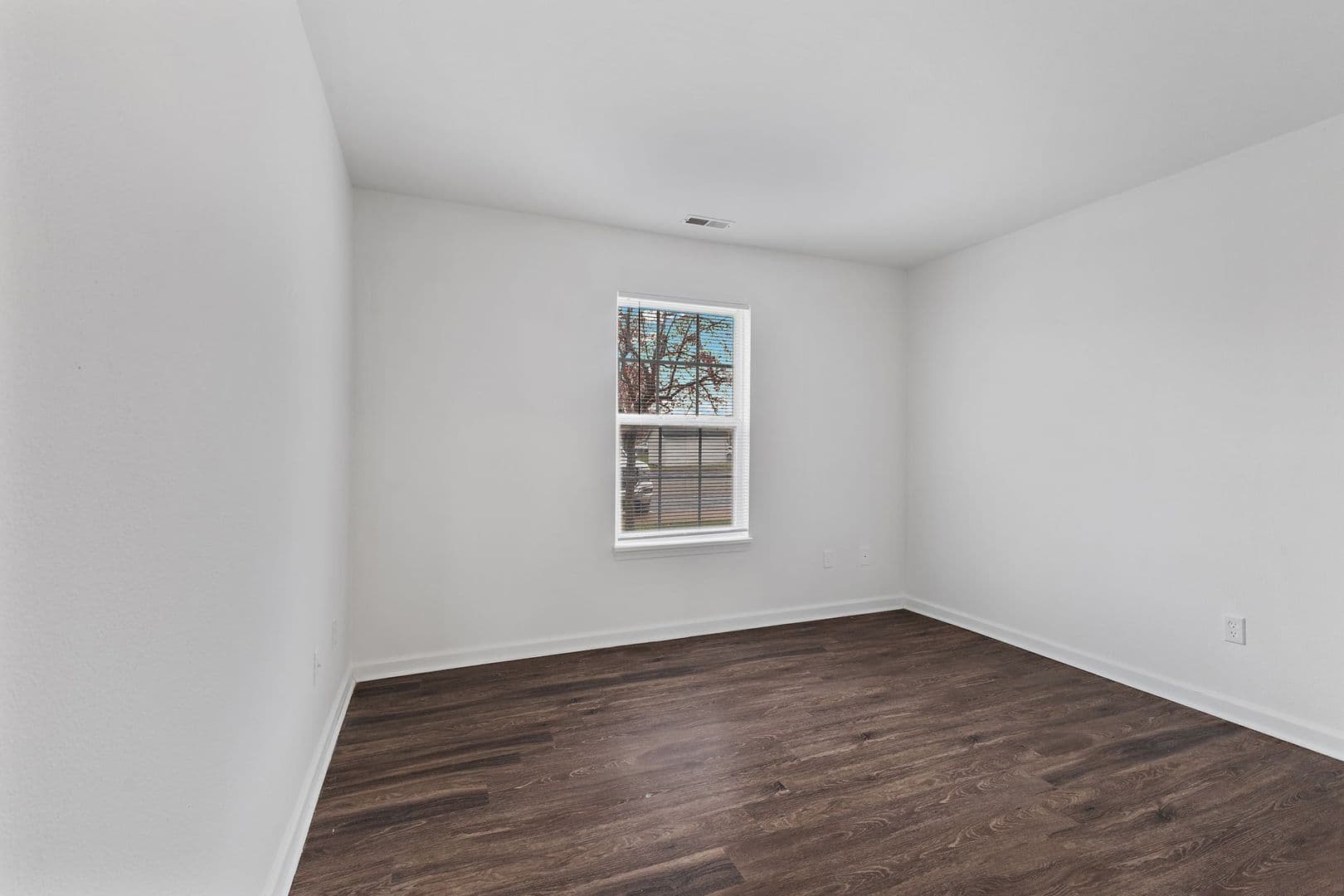 Greensburg House: 1308 E Liberty Circle