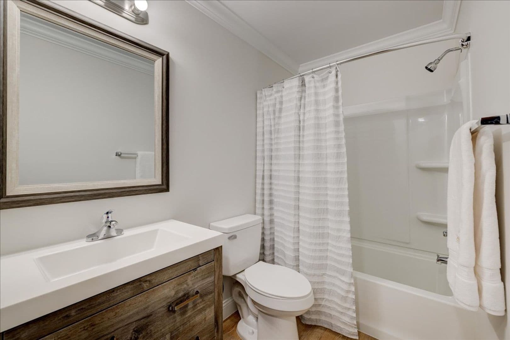 Evansville Apartment: 600 Nomandy Drive
