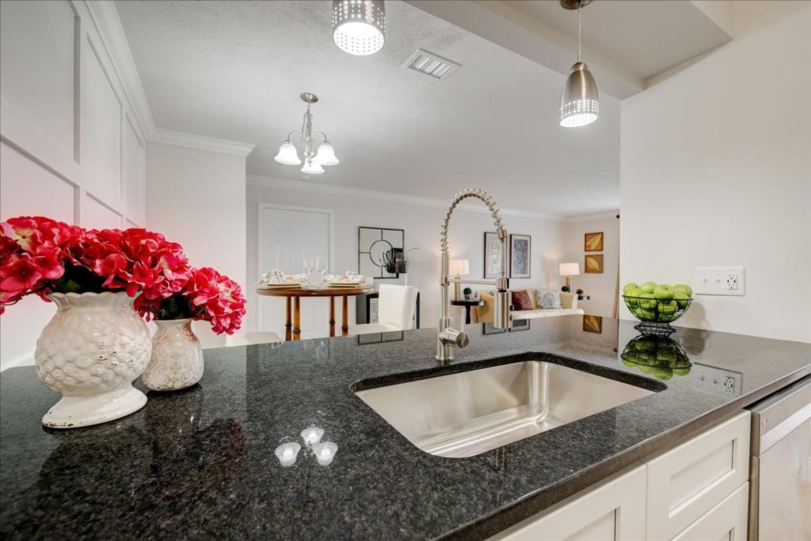 Evansville Apartment: 600 Nomandy Drive
