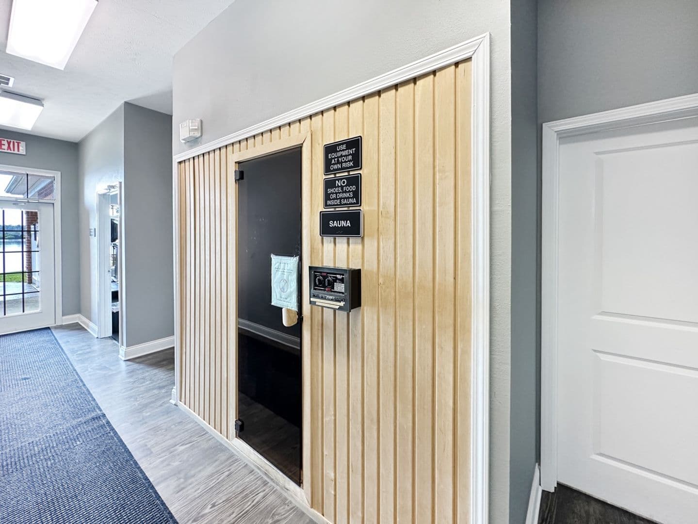Evansville House: 705 Beachfront Dr