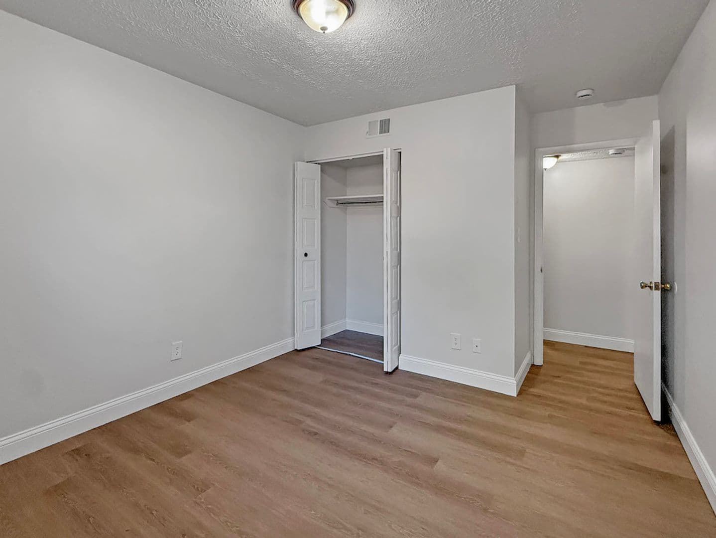 Evansville House: 5564 East Virginia Street