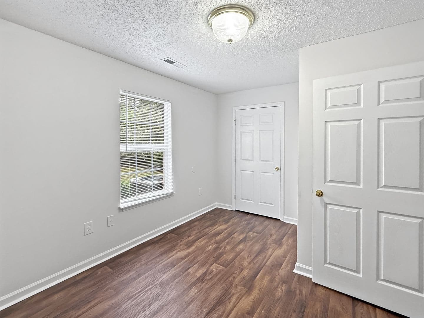 Montevallo House: 1637 Cobblestone Lane