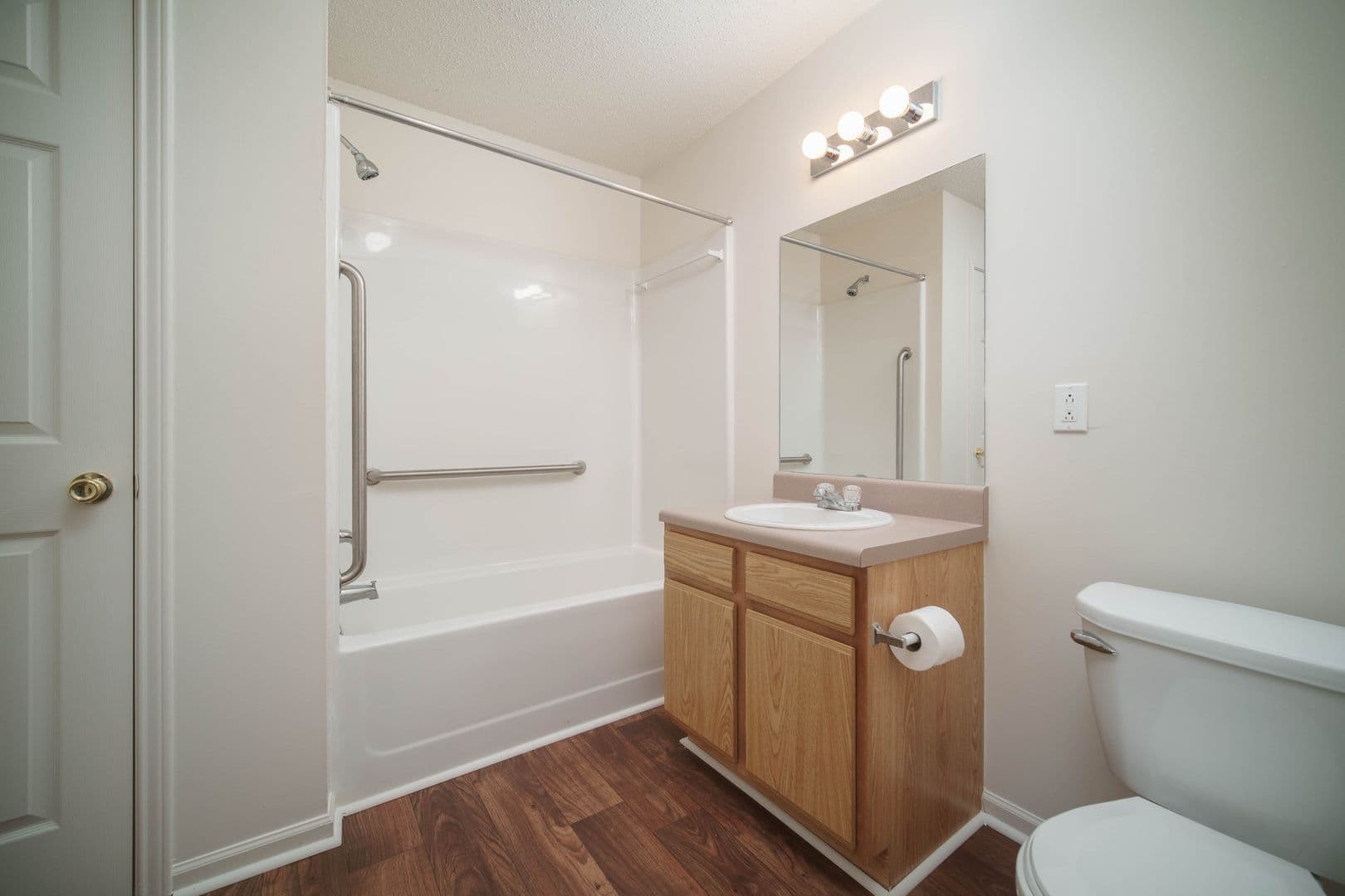 Montevallo House: 1633 Cobblestone Lane