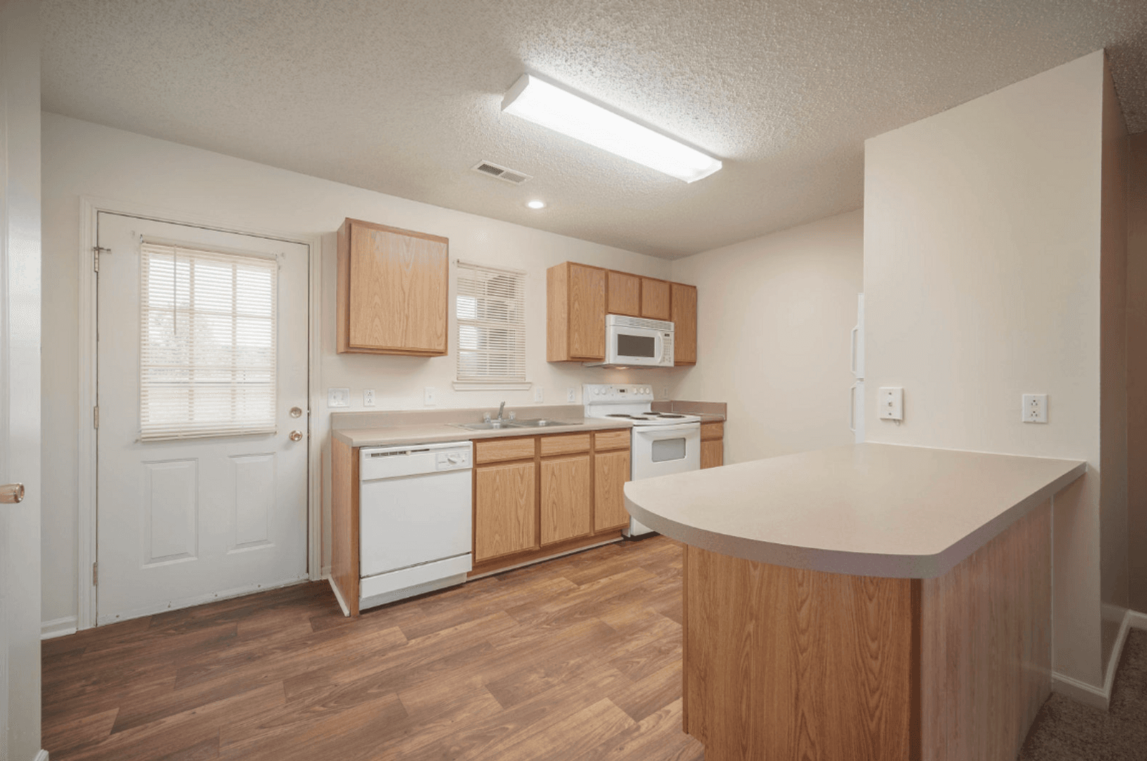 Athens House: 17962 Arrowhead Dr