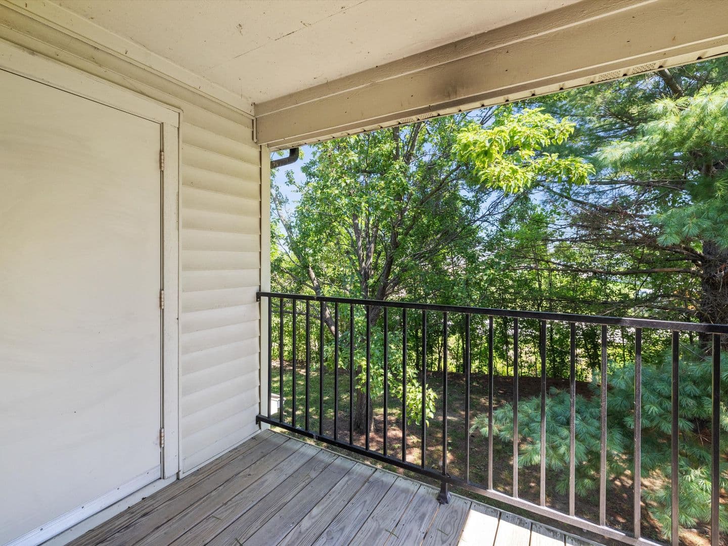 Newburgh House: 4154 Bell Rd