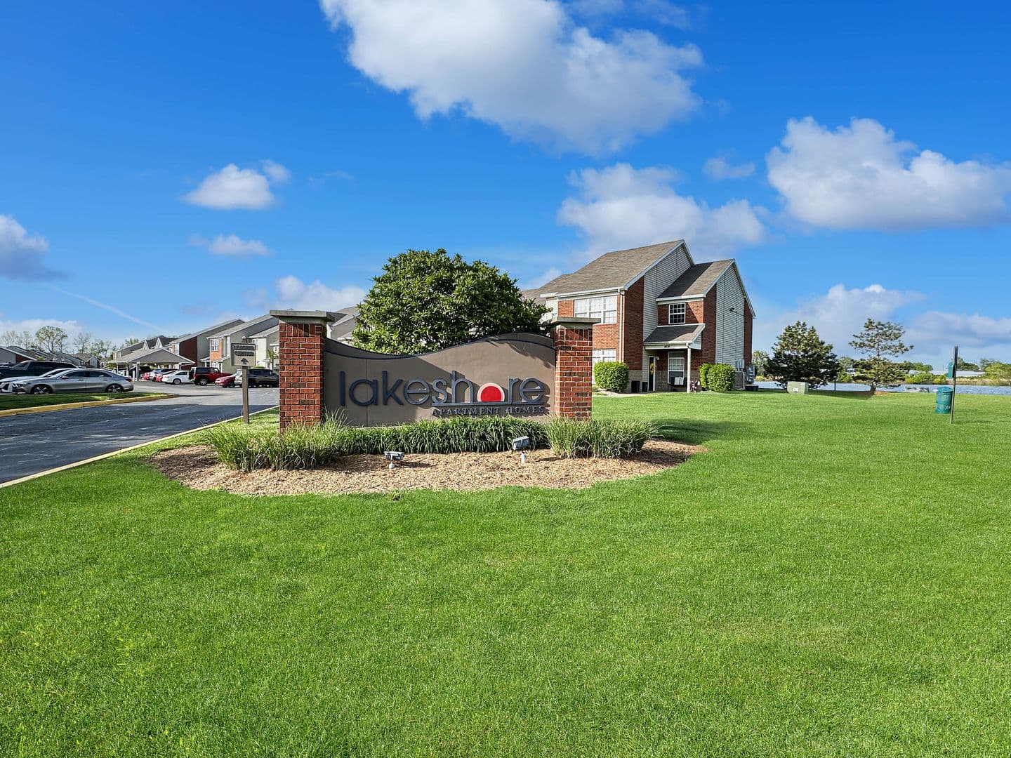 Evansville House: 705 Beachfront Dr