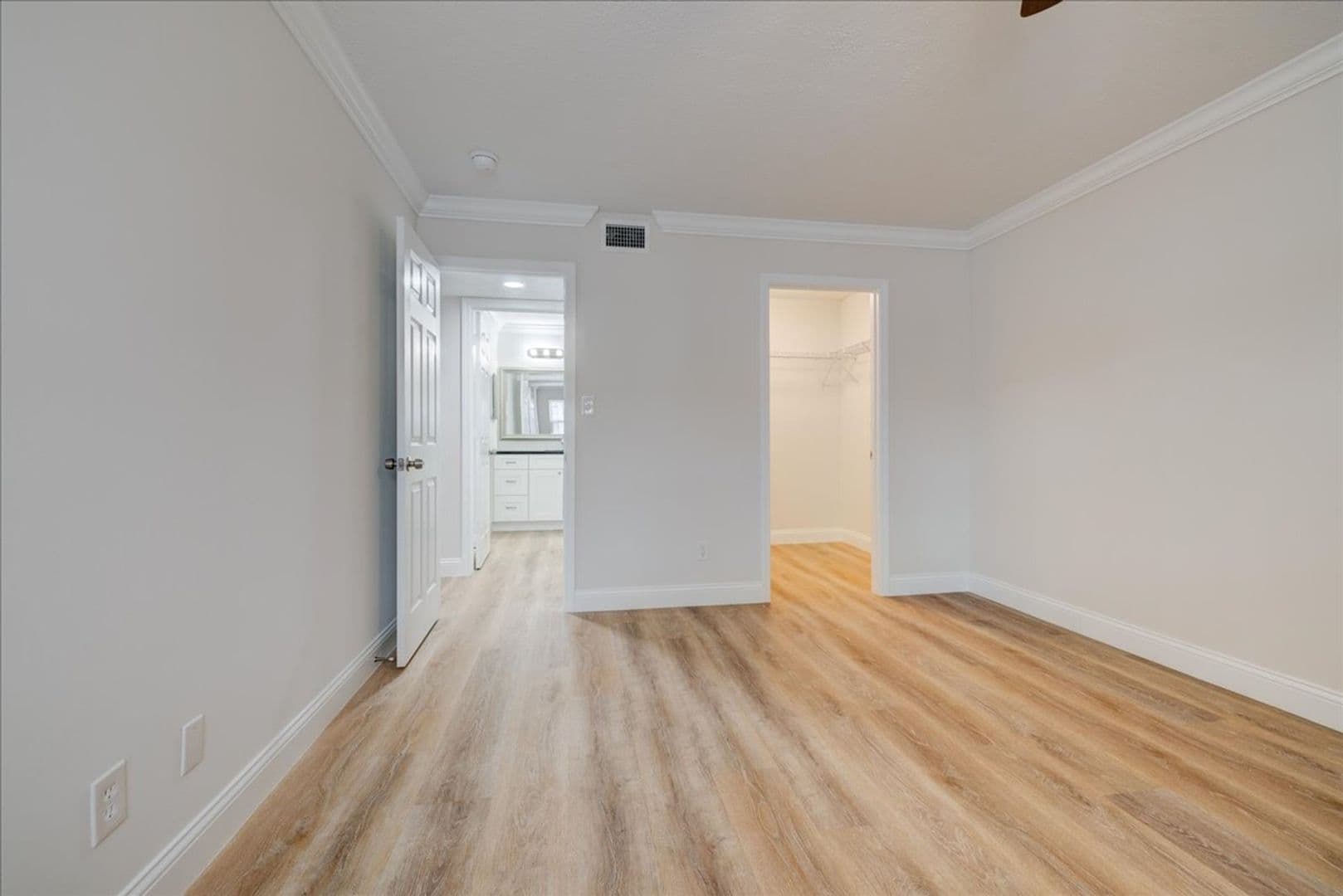Evansville Apartment: 600 Nomandy Drive