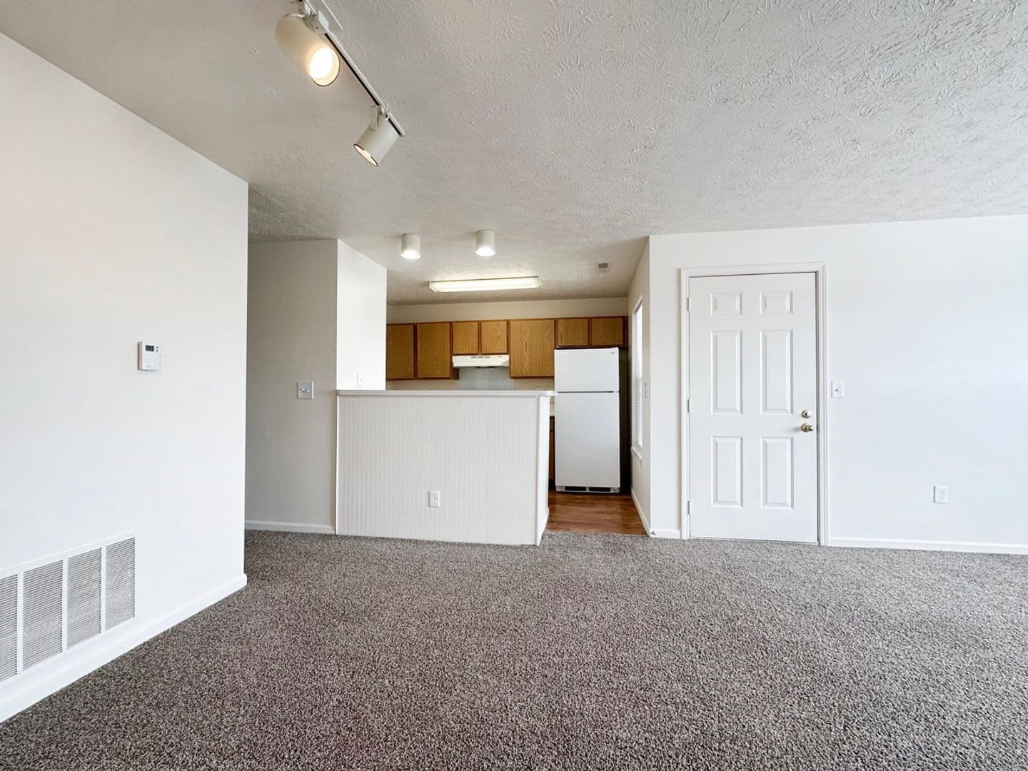Adrian House: 174 Sand Creek Highway