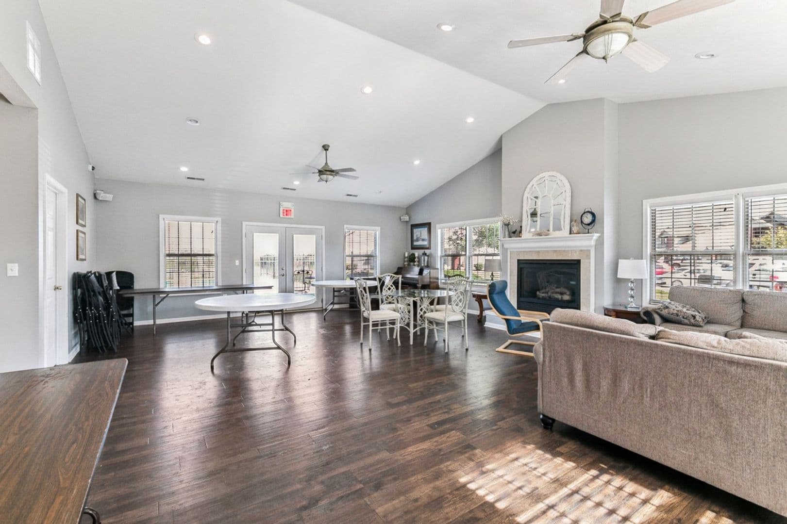 Greensburg House: 2303 N Broadway Street