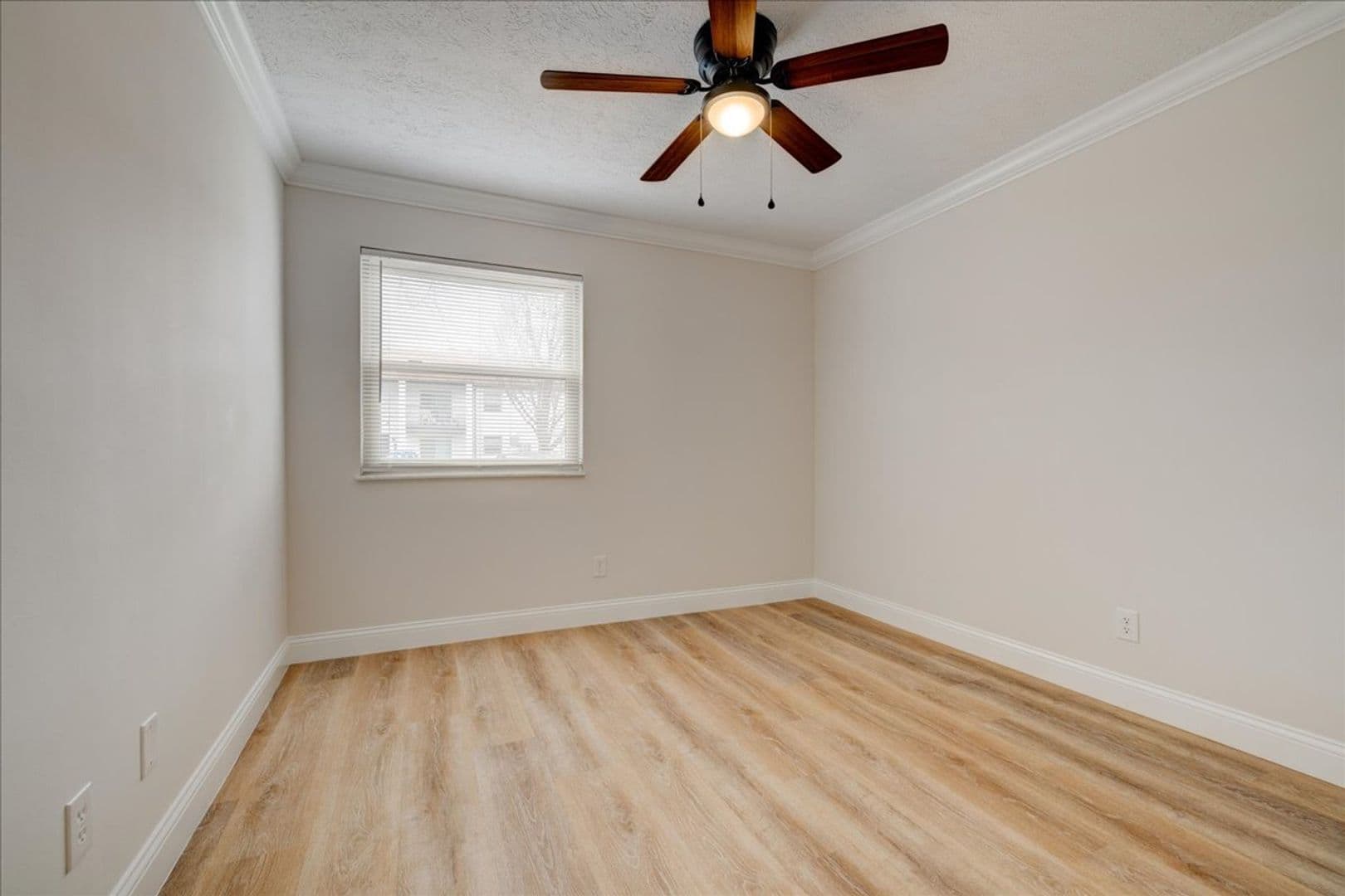 Evansville Apartment: 600 Nomandy Drive