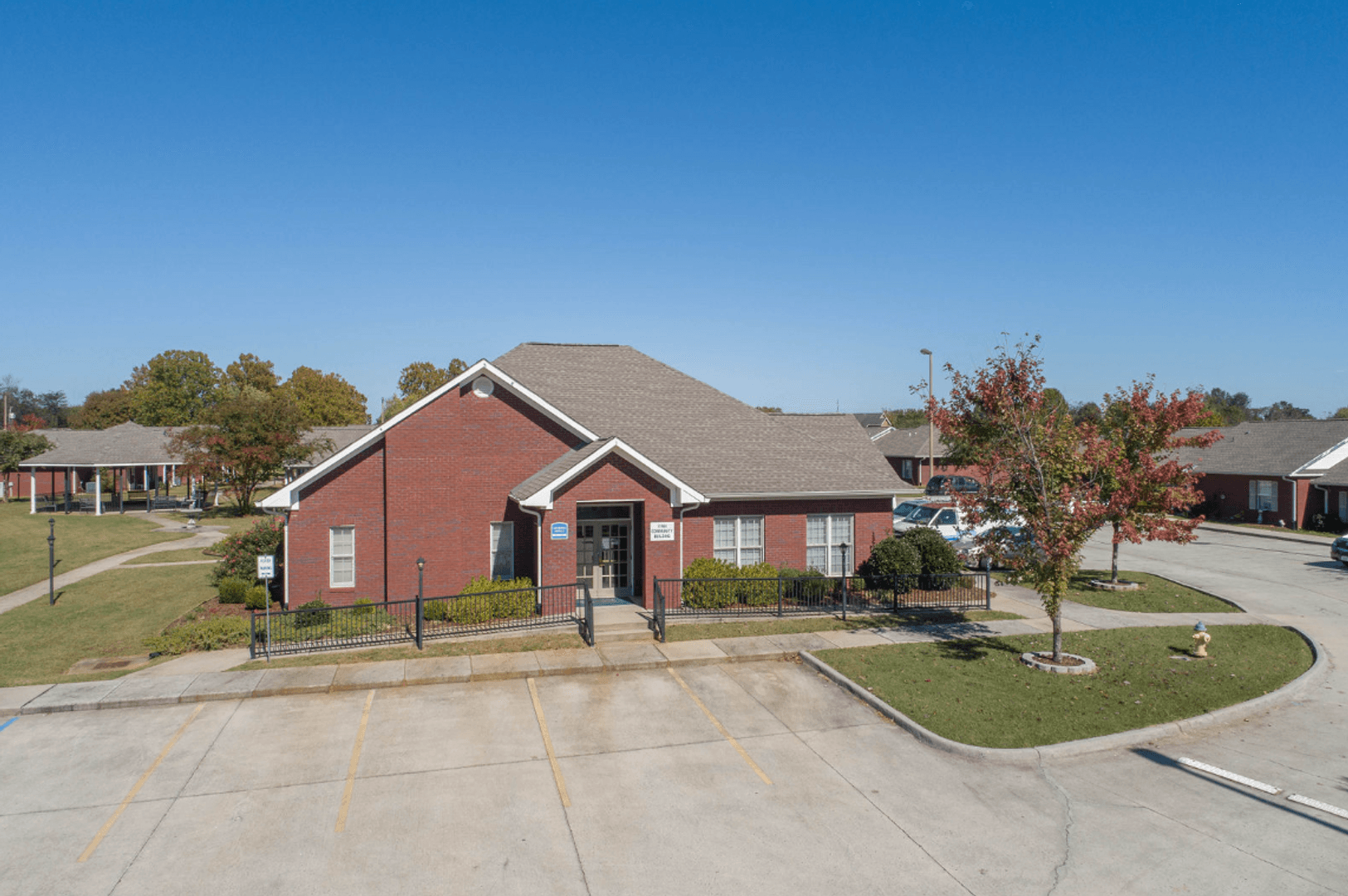Athens House: 17962 Arrowhead Dr