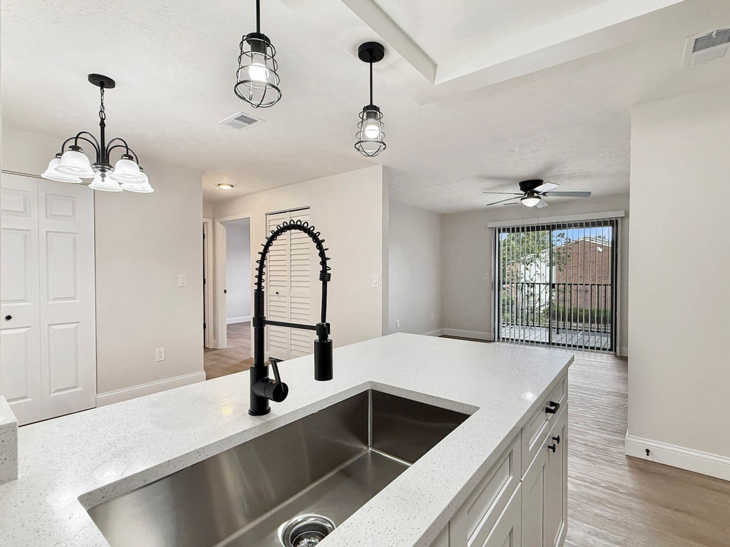 Newburgh House: 4152 Bell Road