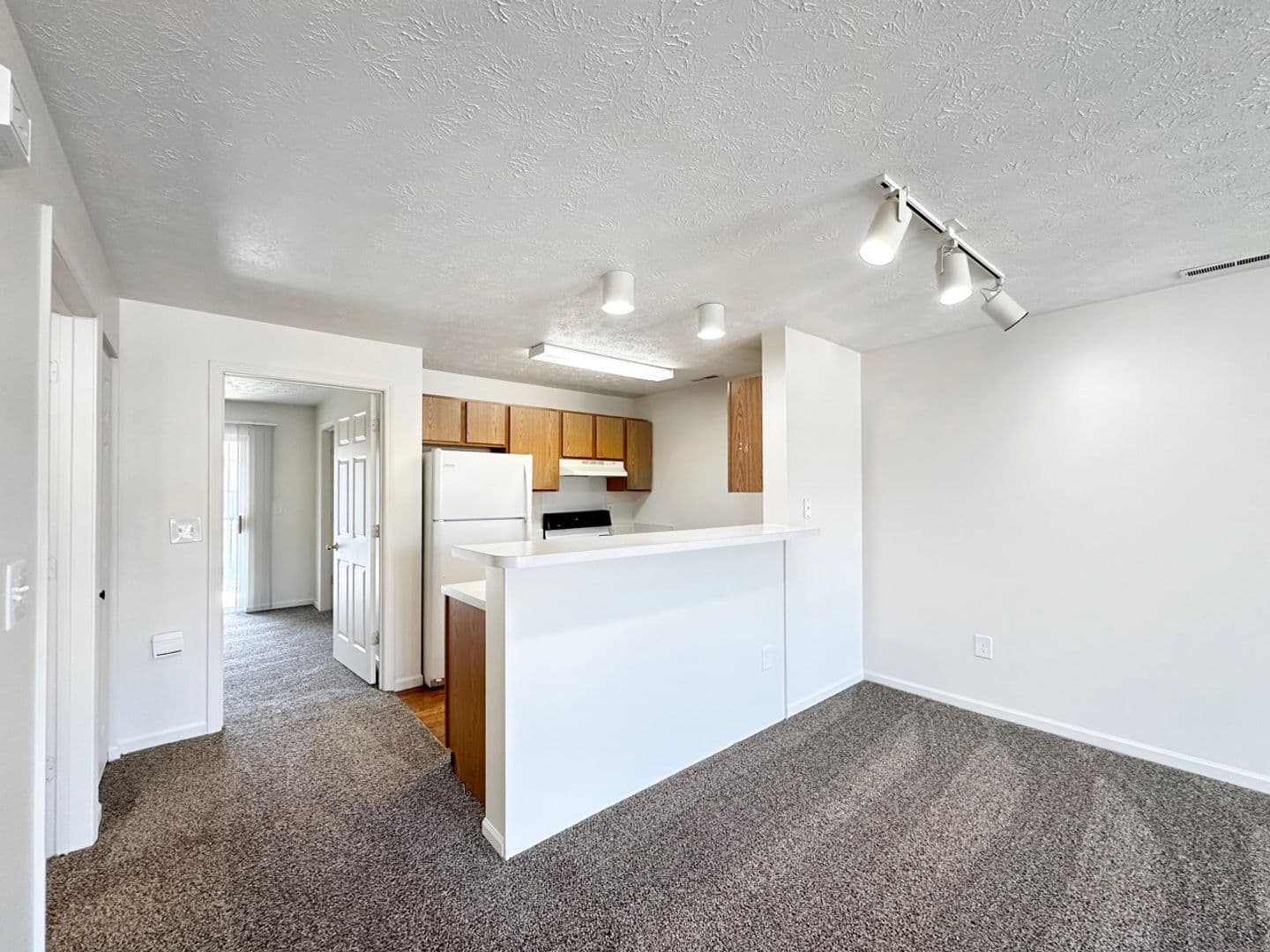 Adrian House: 172 Sand Creek Highway