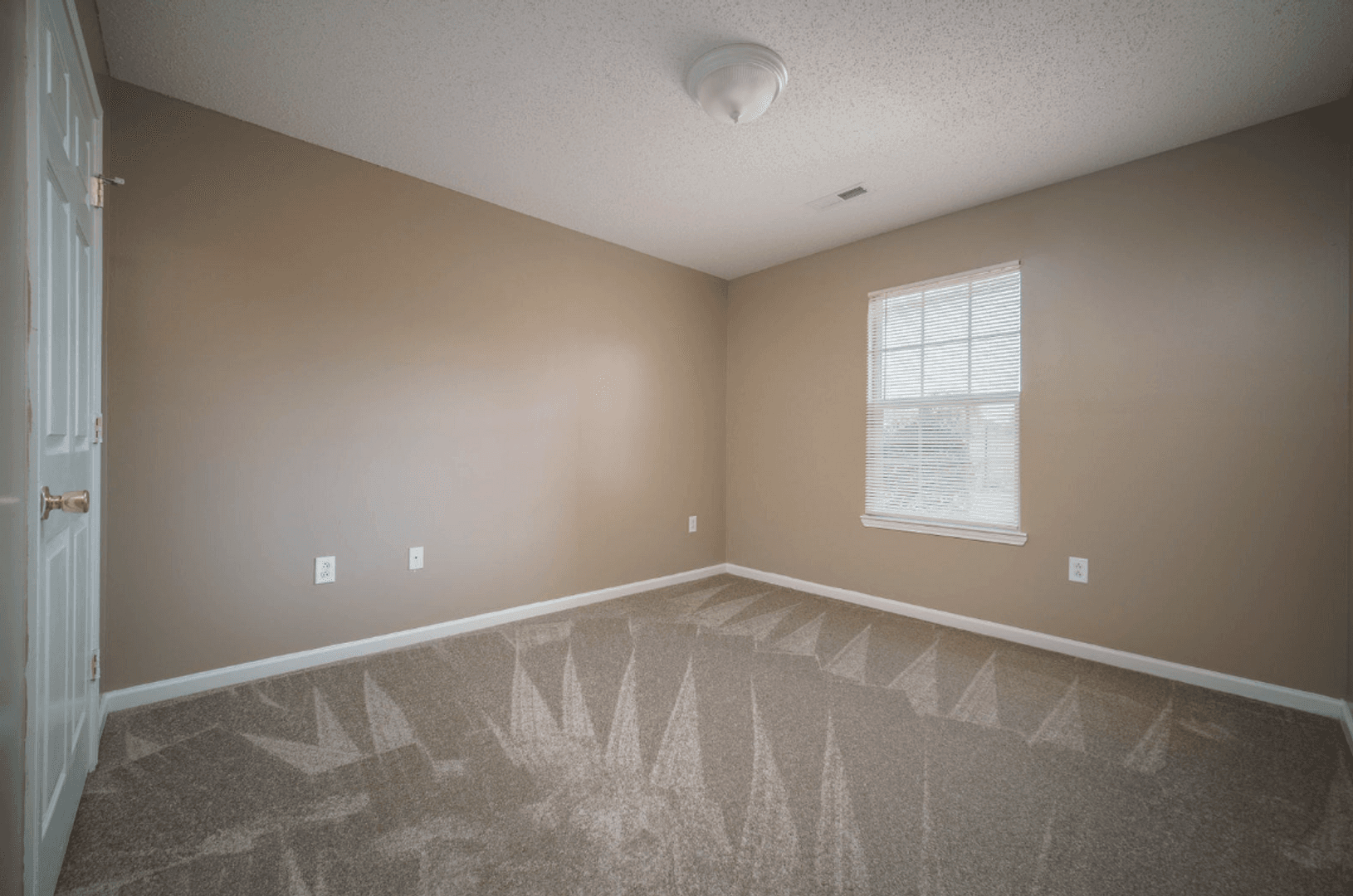 Athens House: 17962 Arrowhead Dr