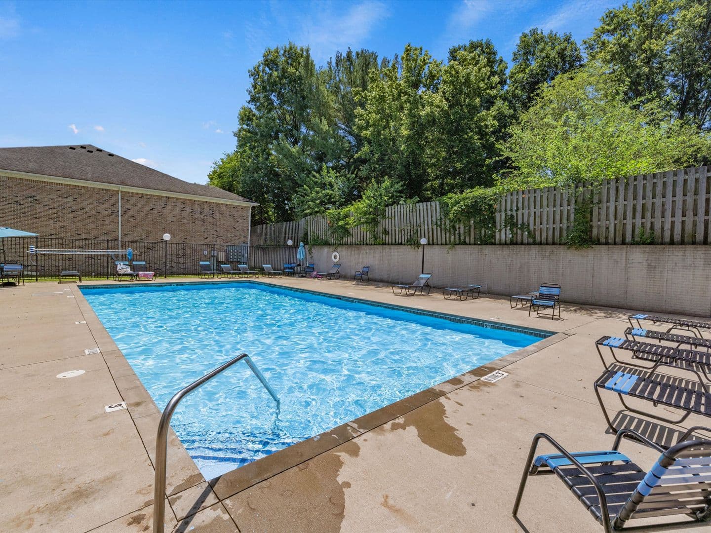 Newburgh House: 4152 Bell Road