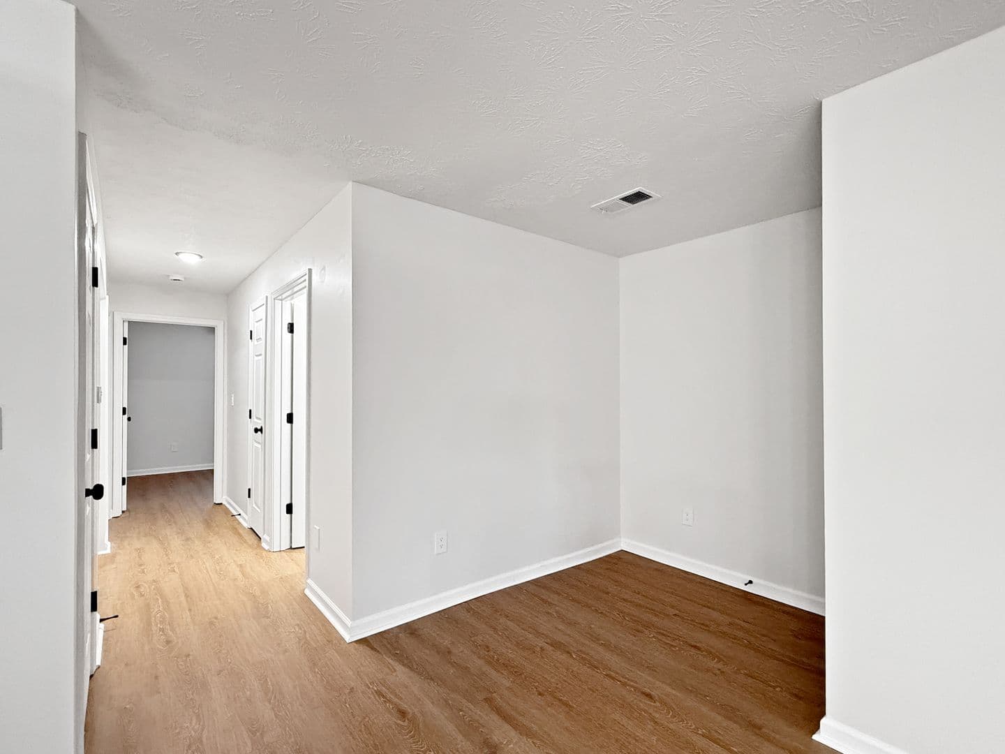 Newburgh House: 4153 Bell Road