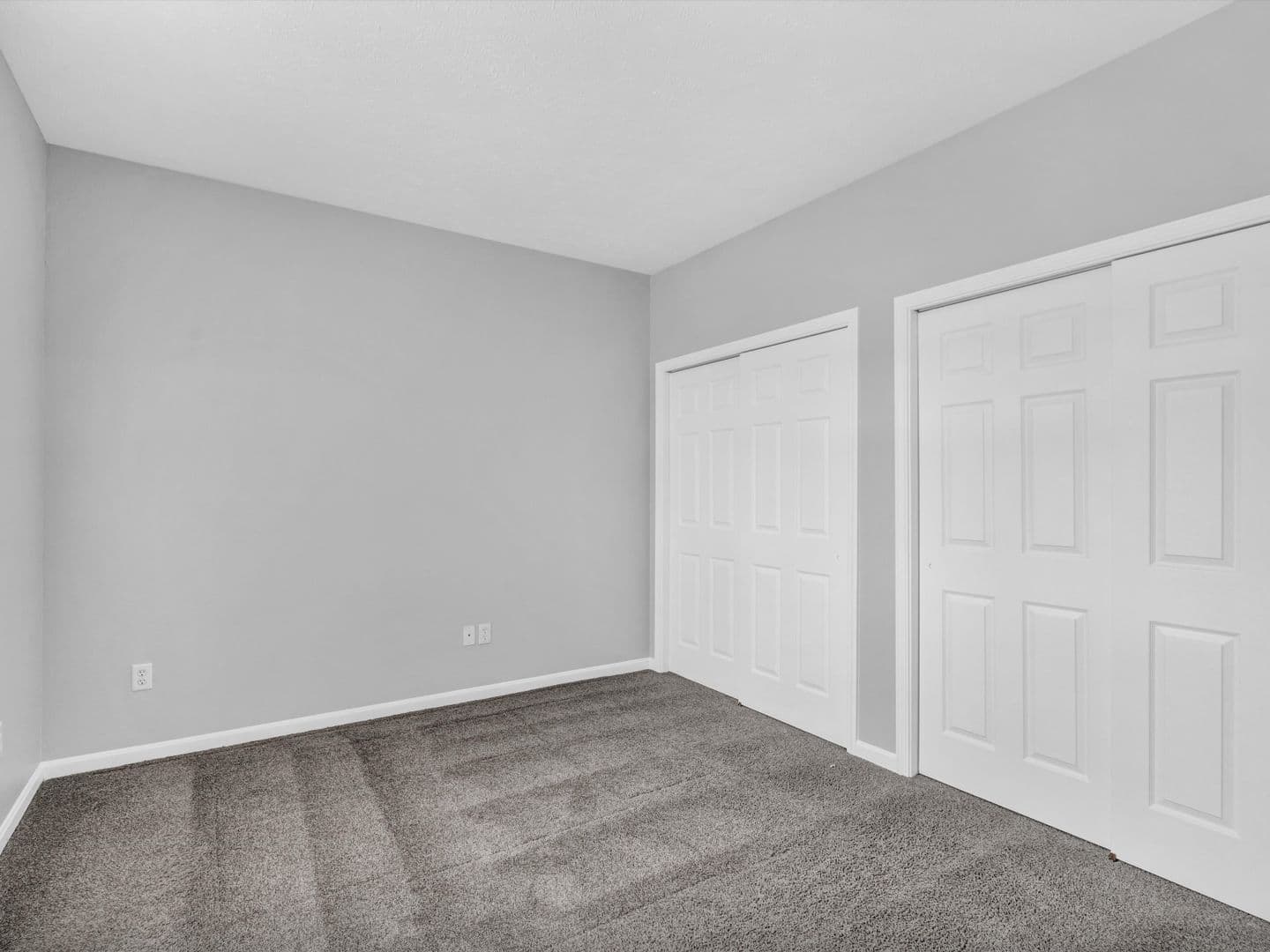 Newburgh House: 8584 Lincoln Ave