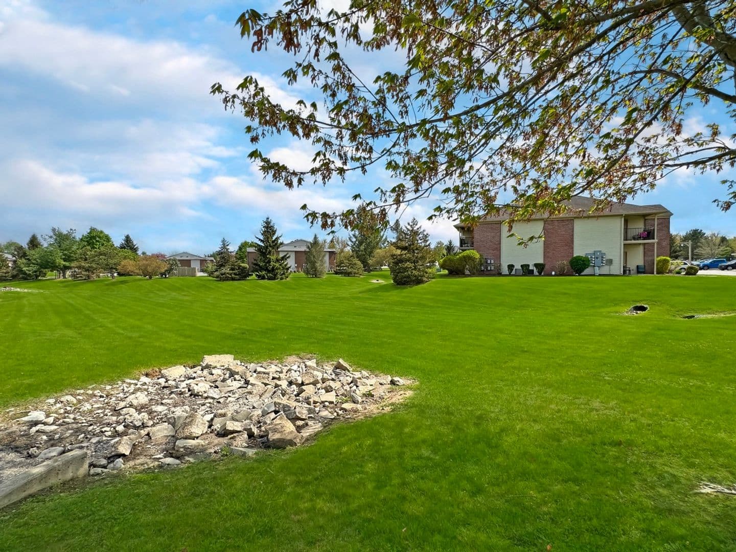 Adrian House: 174 Sand Creek Highway