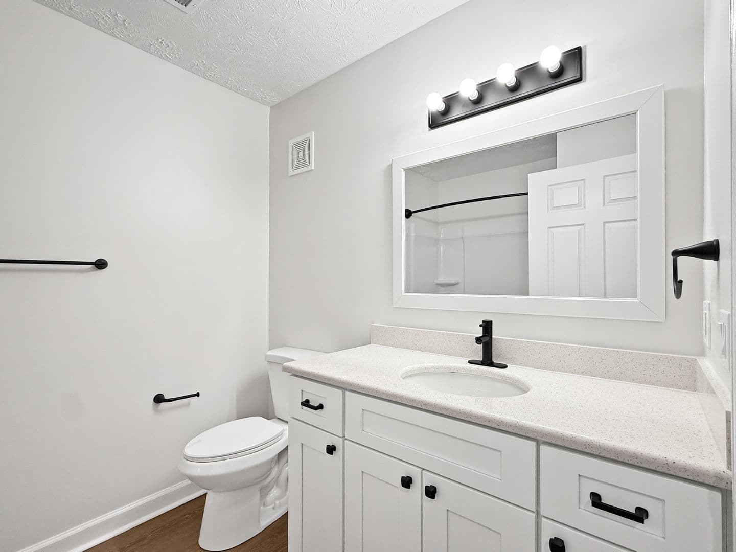 Newburgh House: 4153 Bell Road