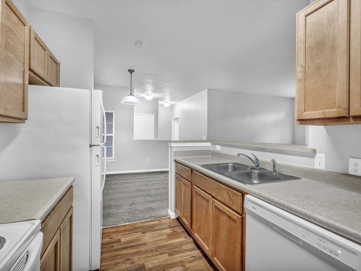 Newburgh House: 8584 Lincoln Ave