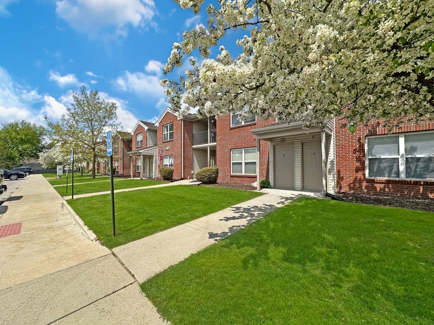 Adrian House: 174 Sand Creek Highway