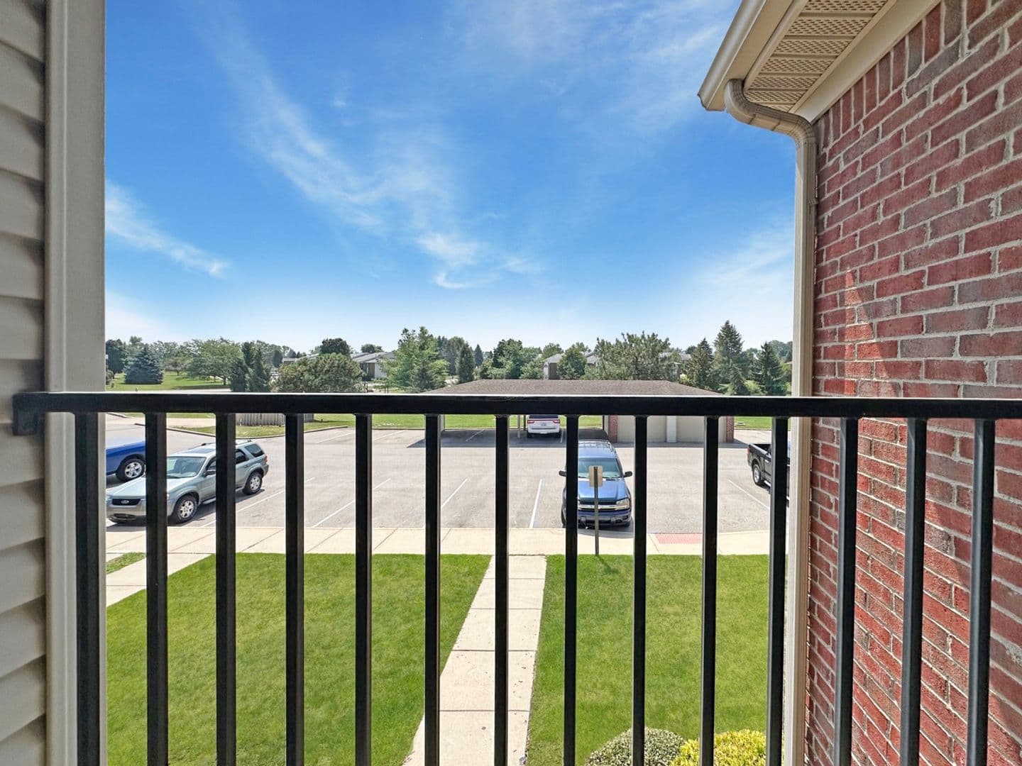 Adrian House: 174 Sand Creek Highway