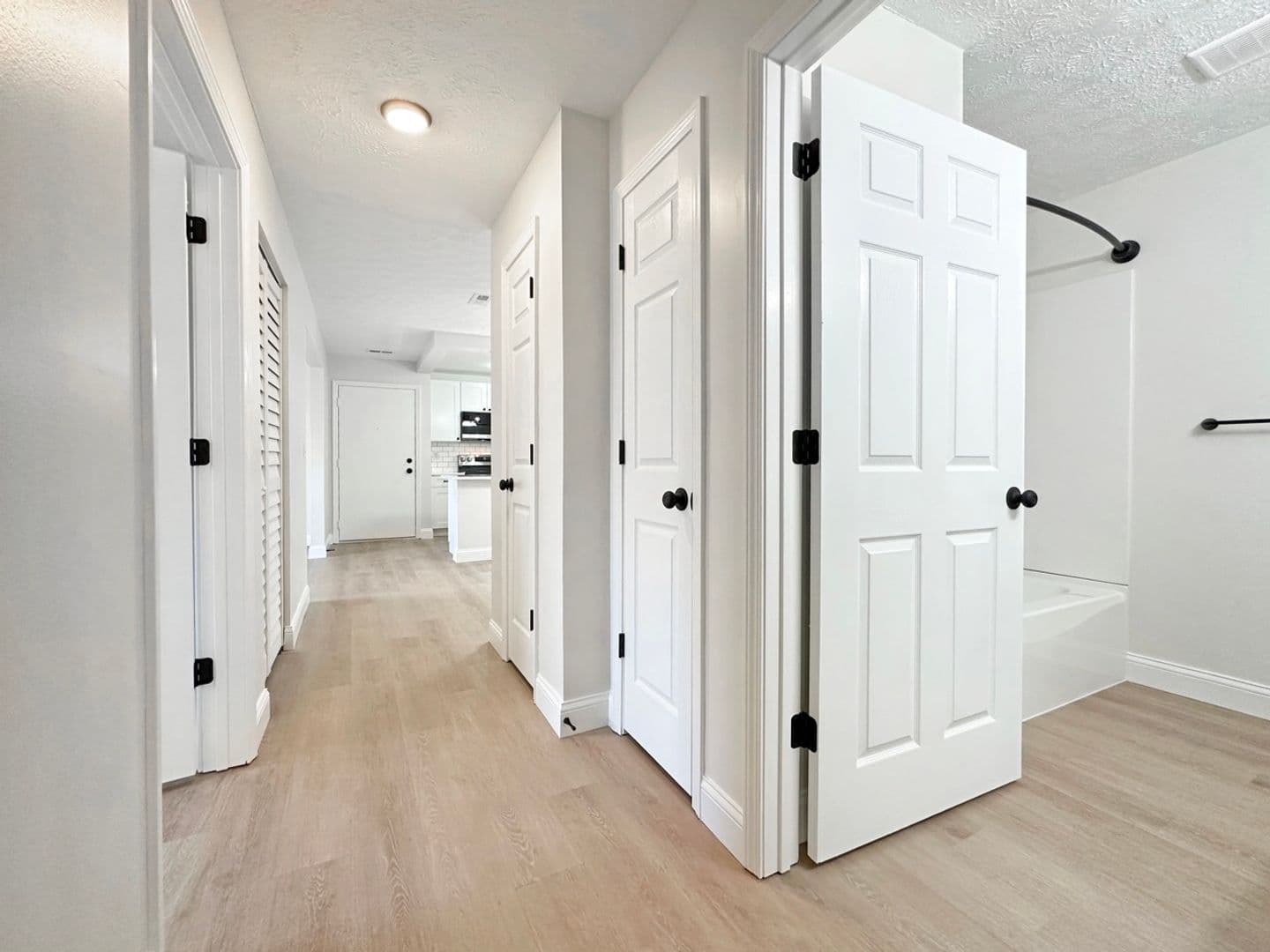 Newburgh House: 4154 Bell Rd