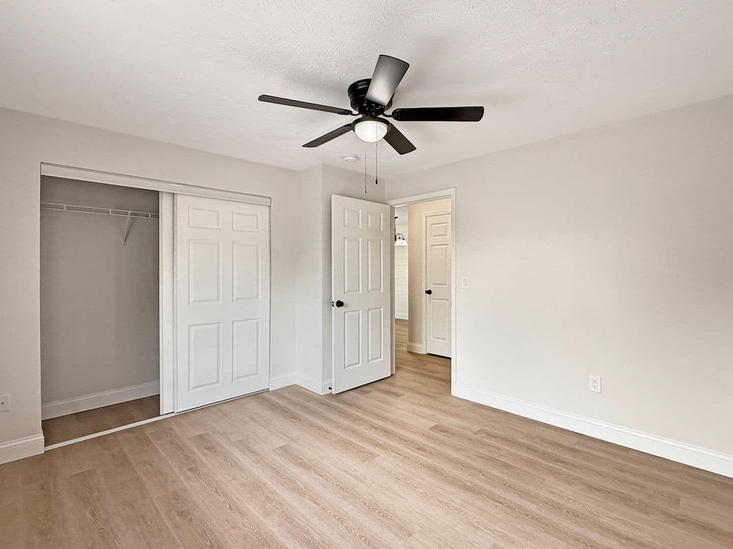 Newburgh House: 4152 Bell Road