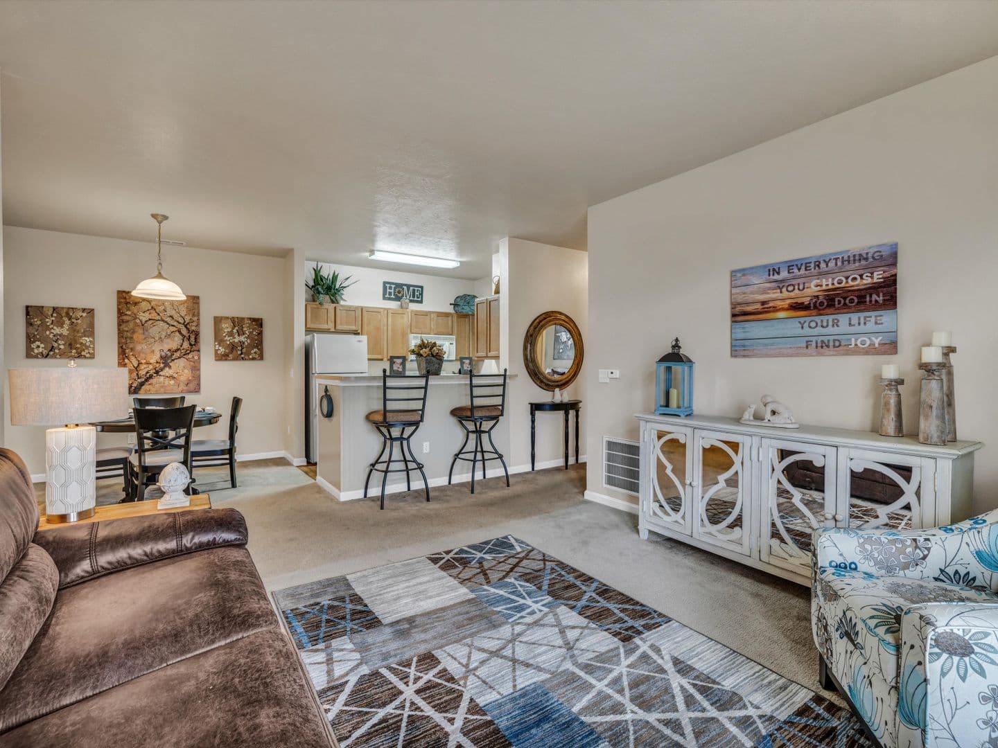Newburgh House: 8582 Lincoln Ave