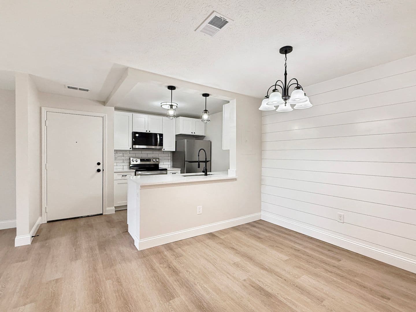Newburgh House: 4152 Bell Road