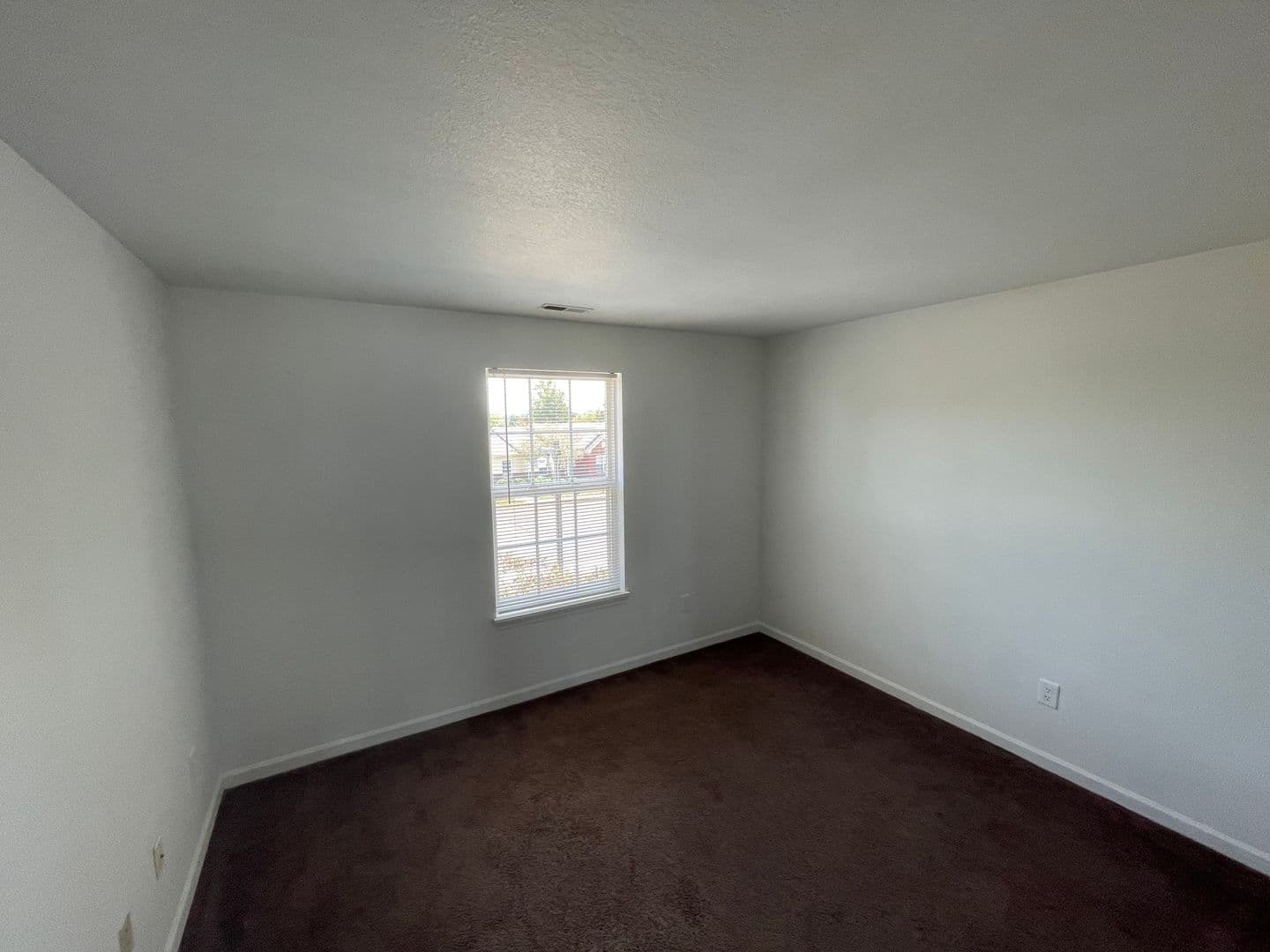 Greensburg House: 1304 E Liberty Circle