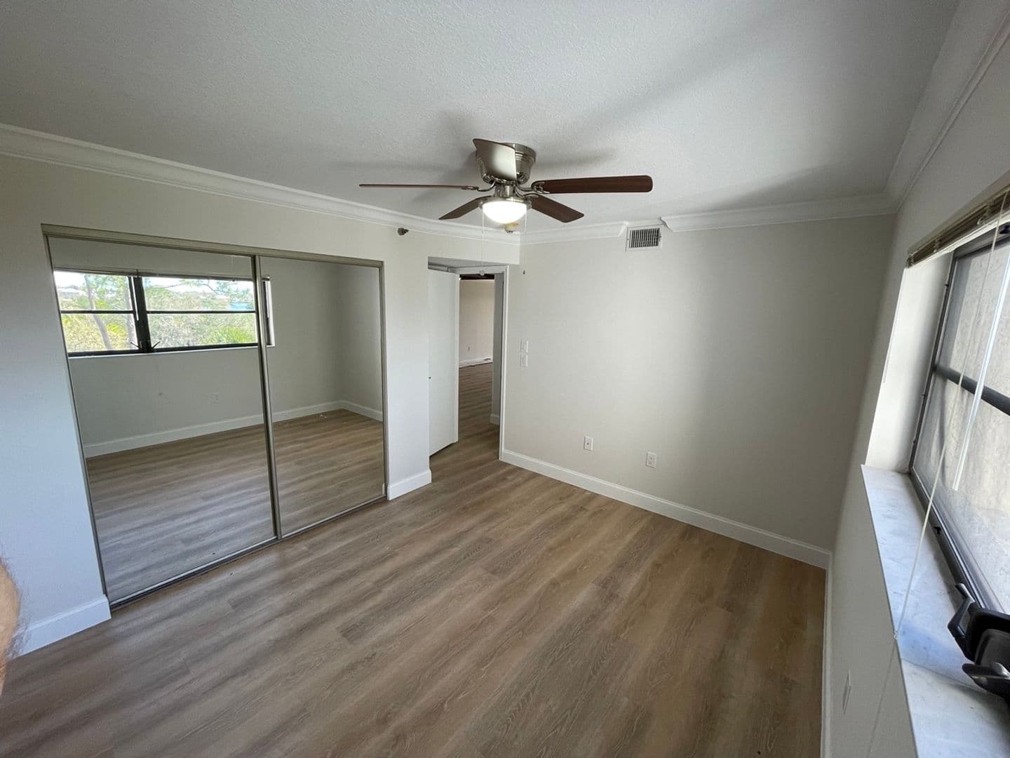 Osprey Apartment: 2090 S Tamiami Tr