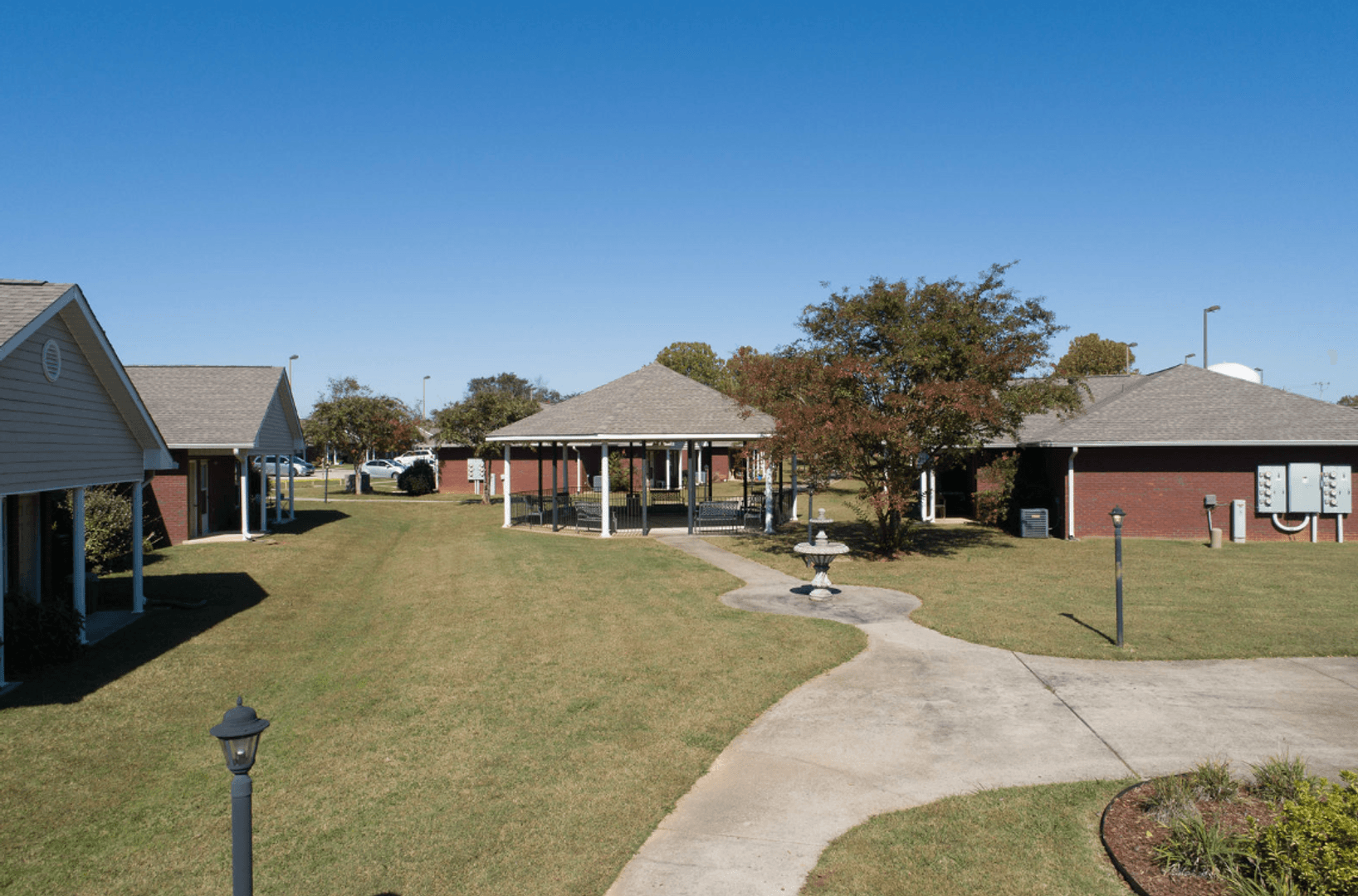 Athens House: 17962 Arrowhead Dr