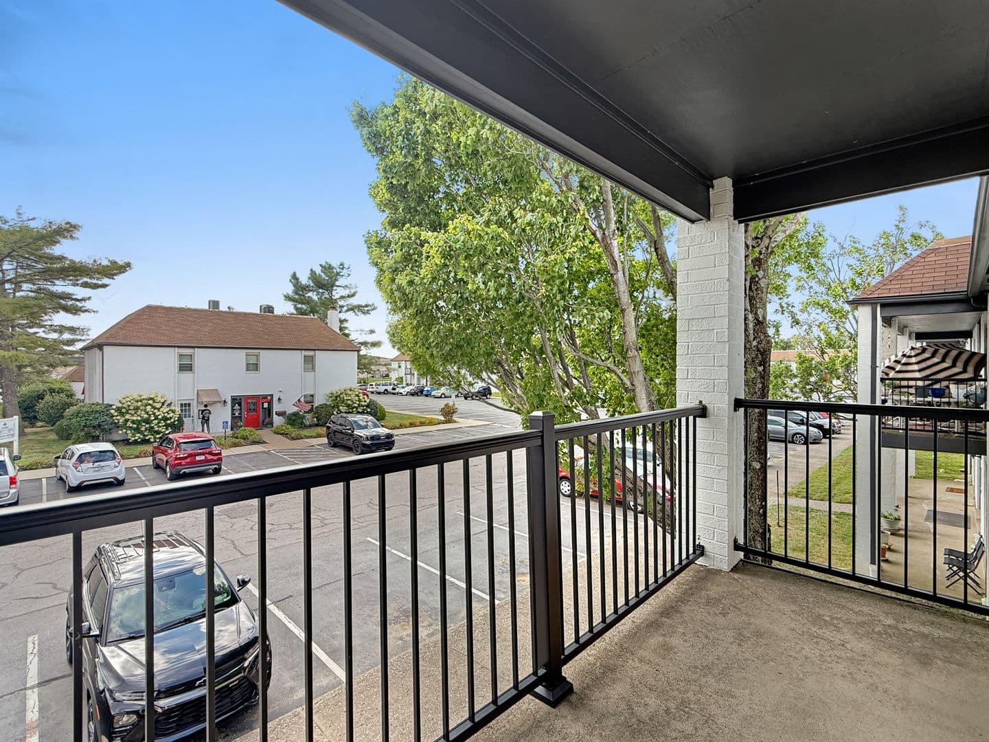 Evansville House: 5560 East Virginia Street