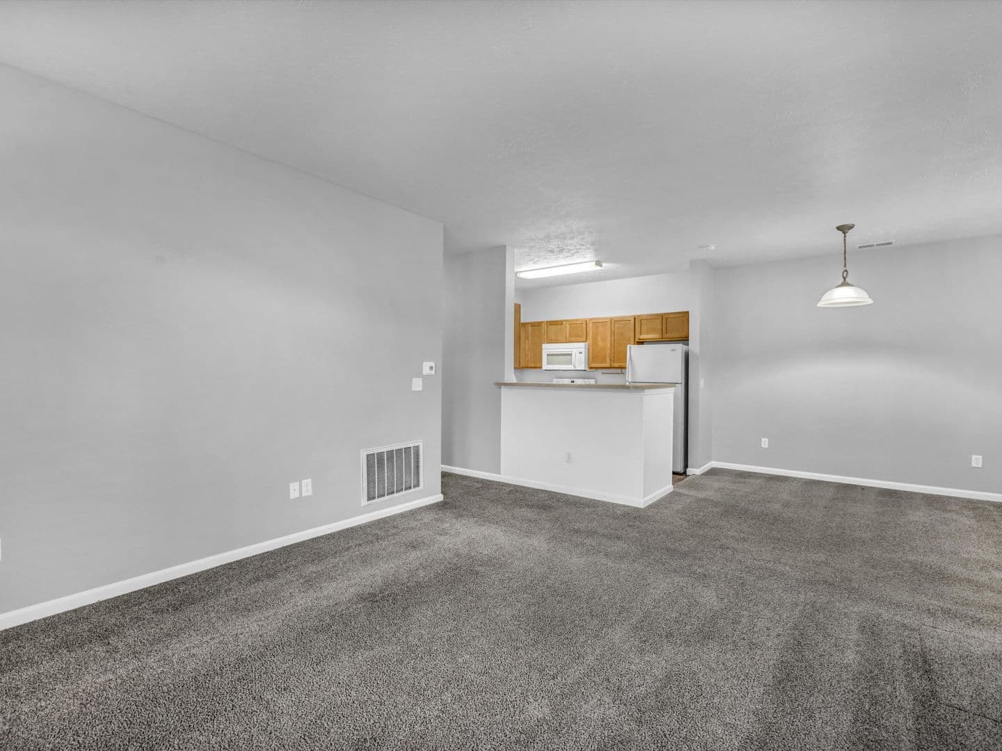Newburgh House: 8584 Lincoln Ave
