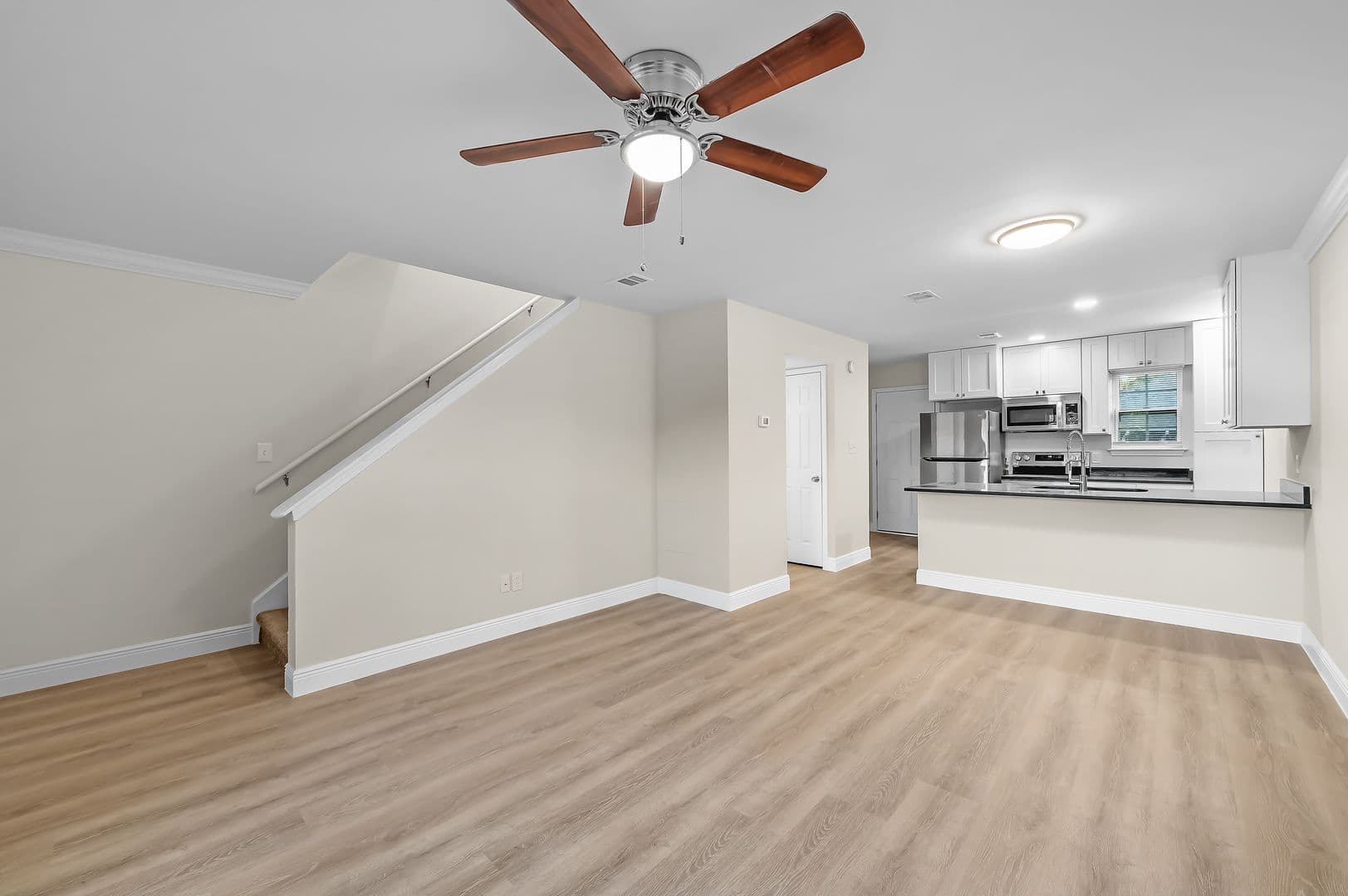 Robertsdale House: 22613 Mattingly Street