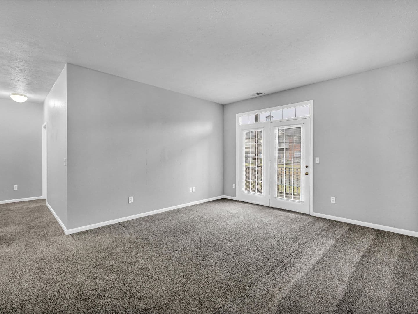 Newburgh House: 8584 Lincoln Ave