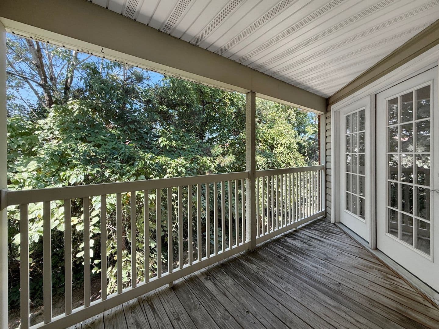 Evansville House: 702 Beachfront Dr
