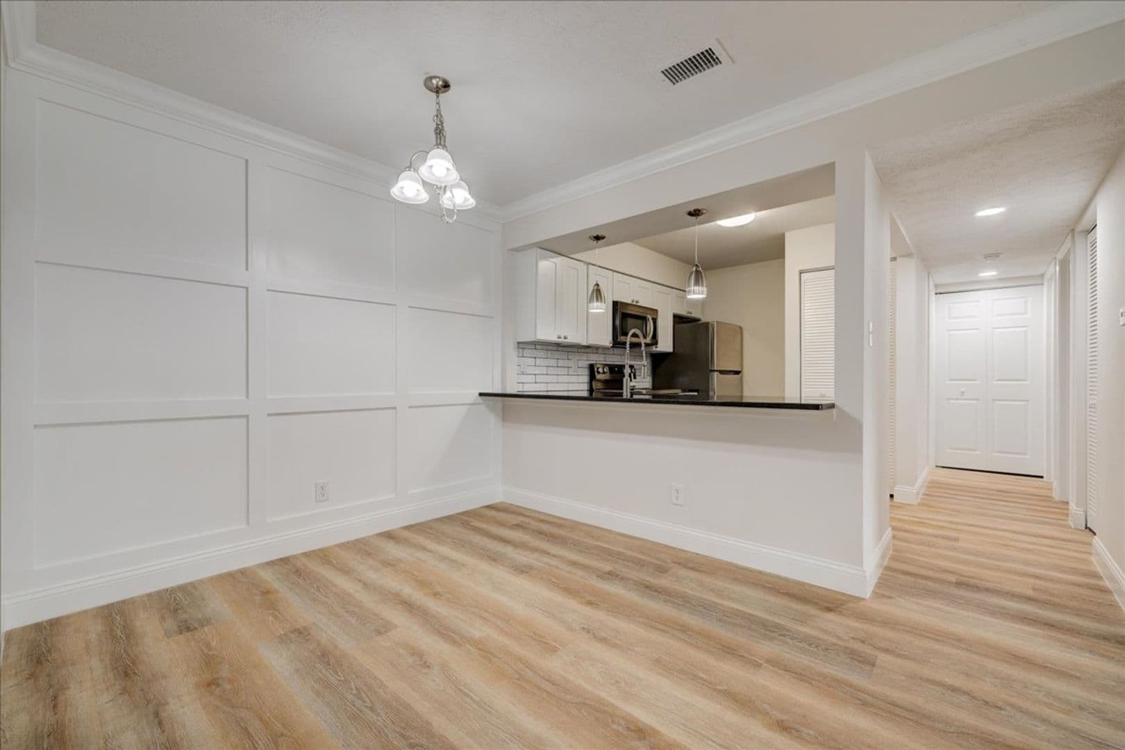 Evansville Apartment: 600 Nomandy Drive