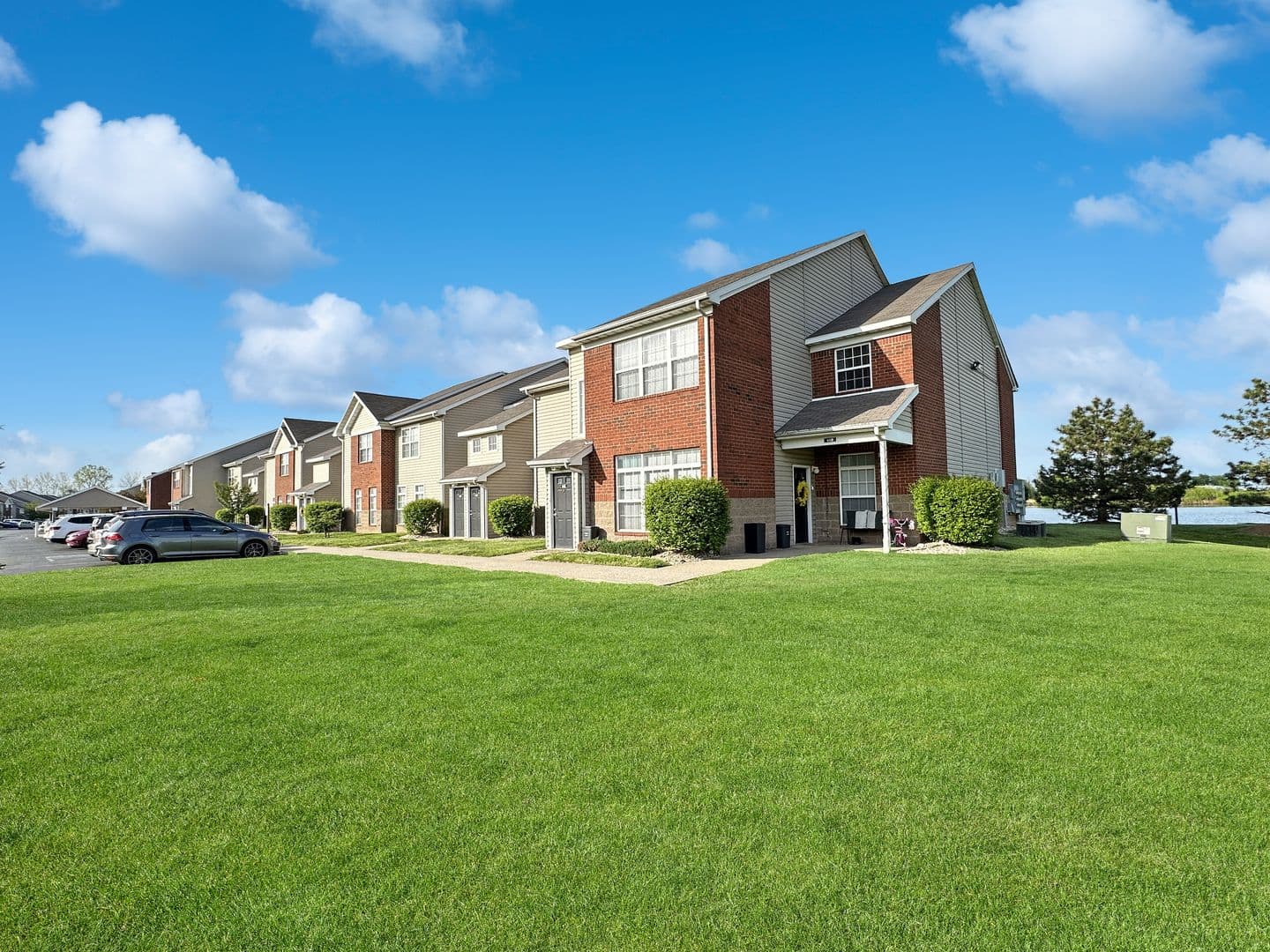 Evansville House: 702 Beachfront Dr