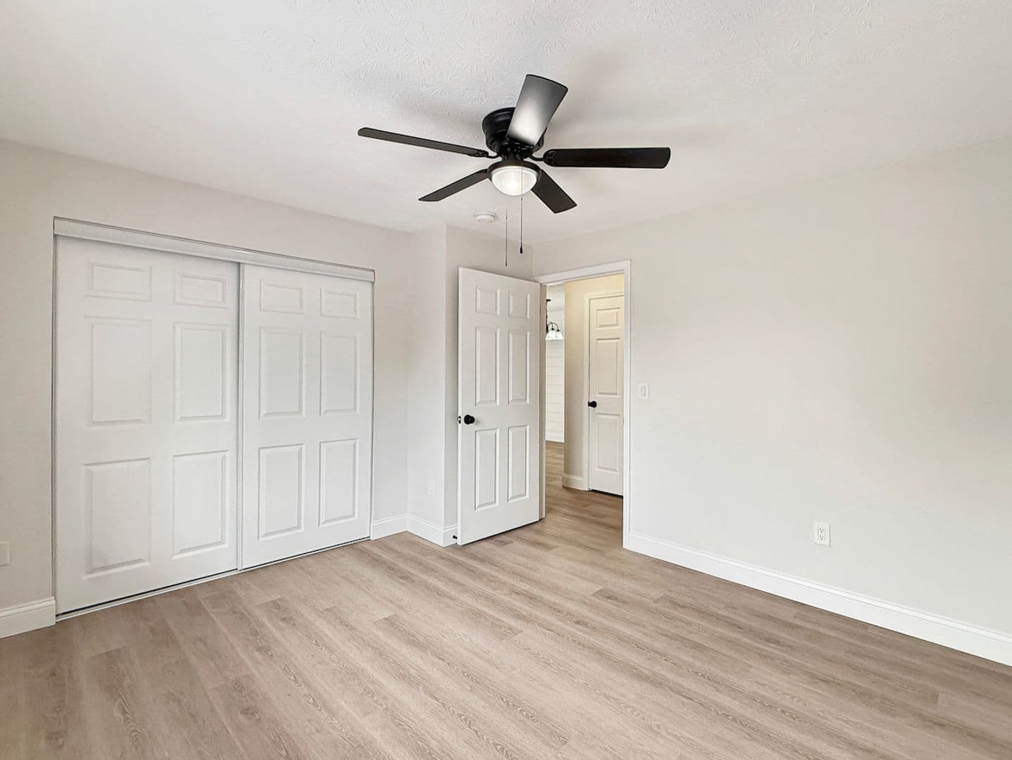 Newburgh House: 4152 Bell Road
