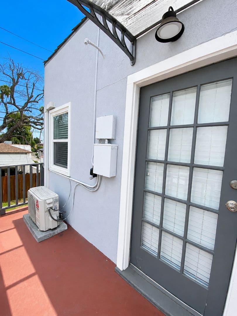 Pasadena Apartment: 88 S.Allen Ave