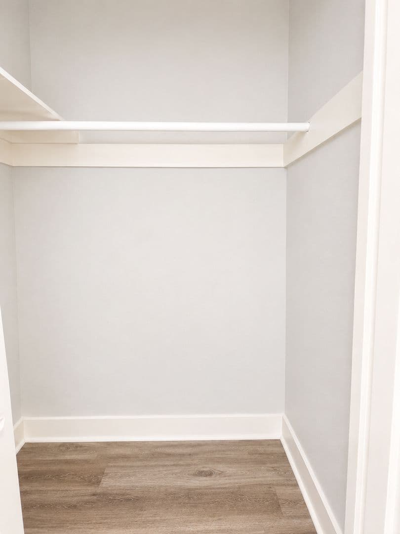 Pasadena Apartment: 88 S.Allen Ave