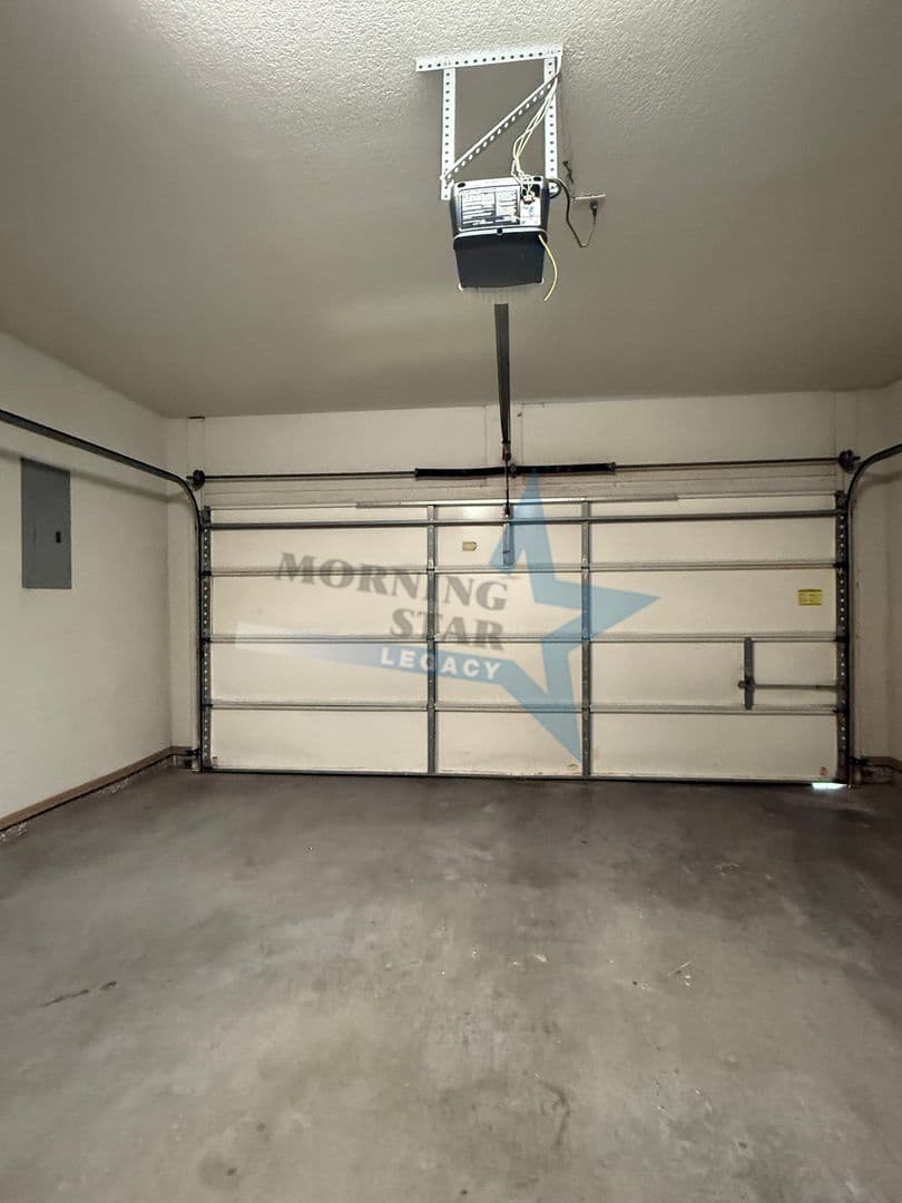 Las Cruces House: 3187 Athenian Way