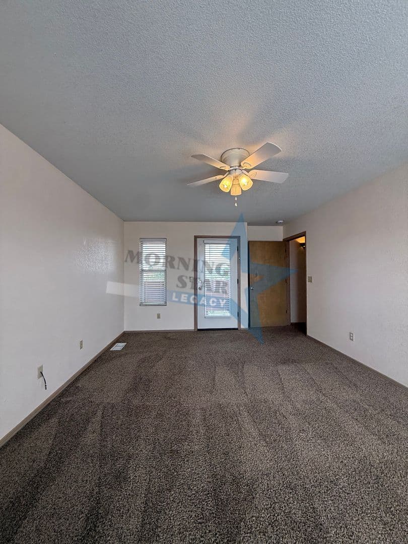 Las Cruces House: 3187 Athenian Way