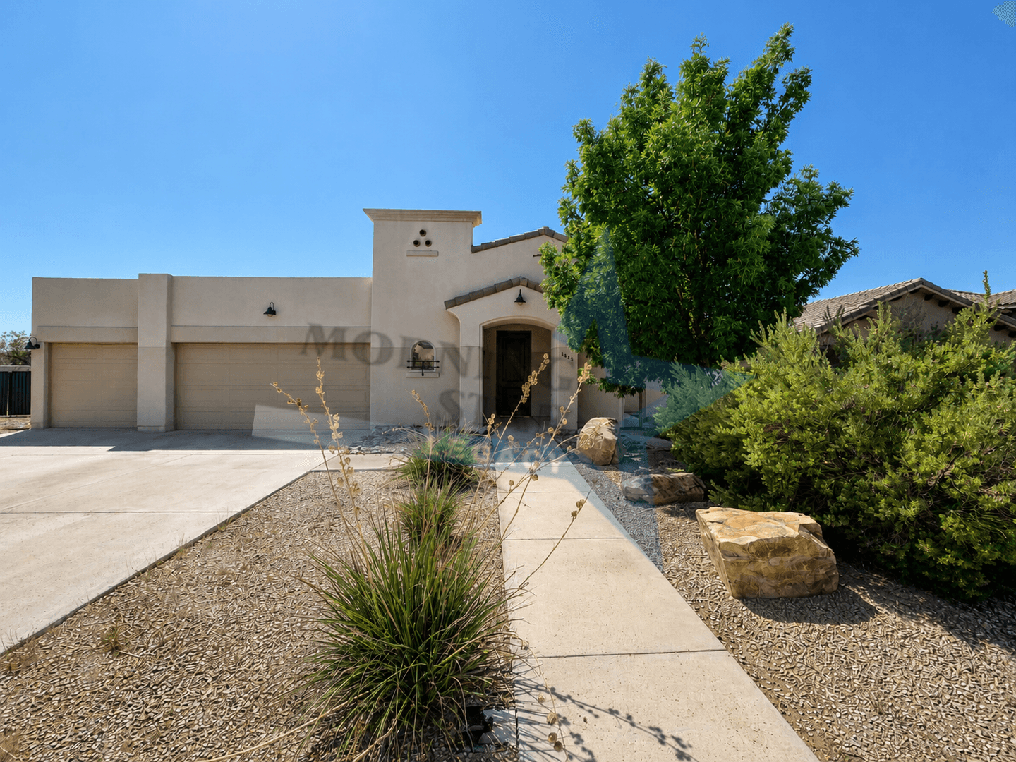 Las Cruces House: 1415 San Bonafacio