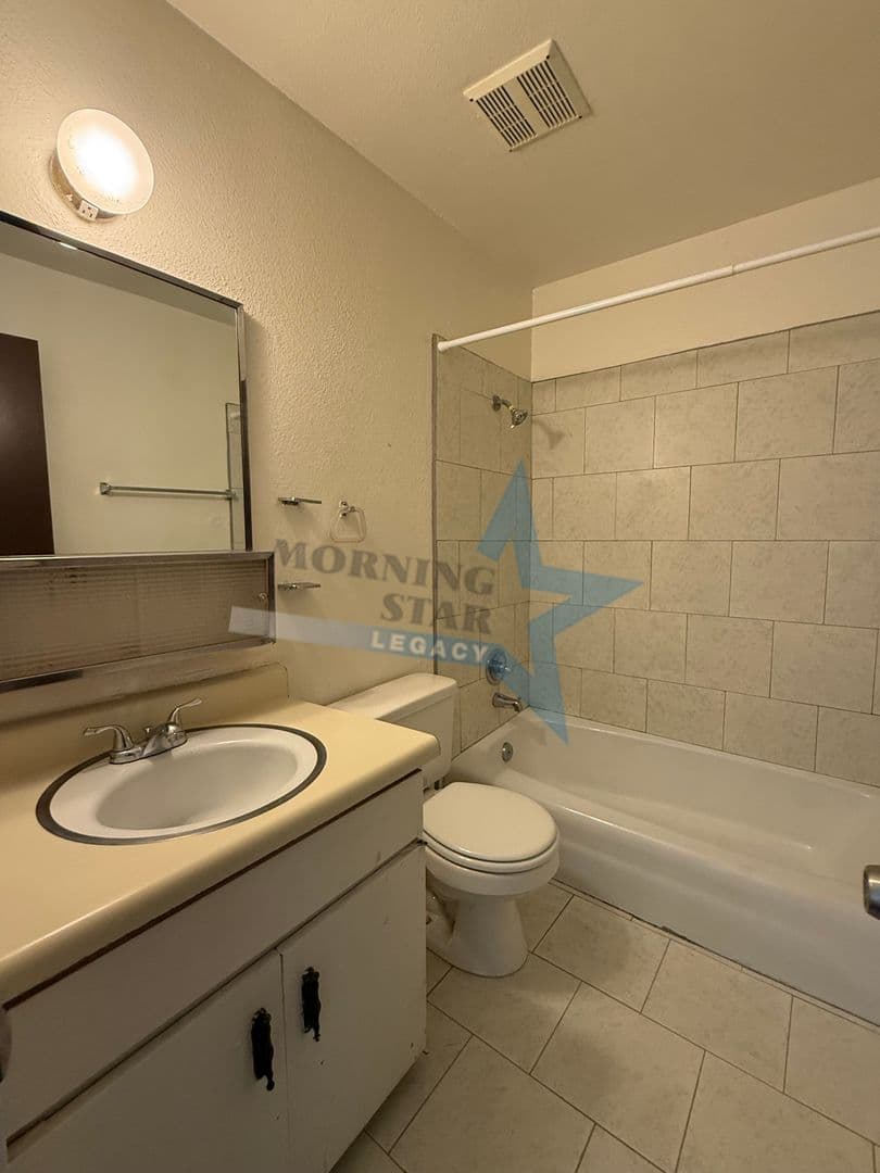 Las Cruces Apartment: 505 W Griggs