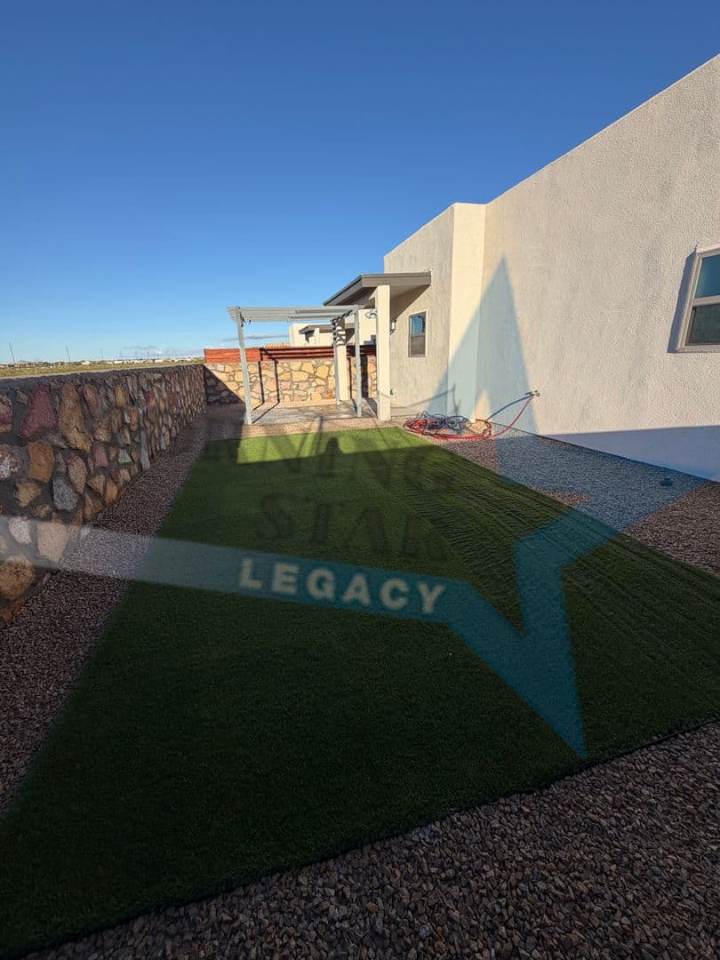 Las Cruces House: 3966 Caspian Rd