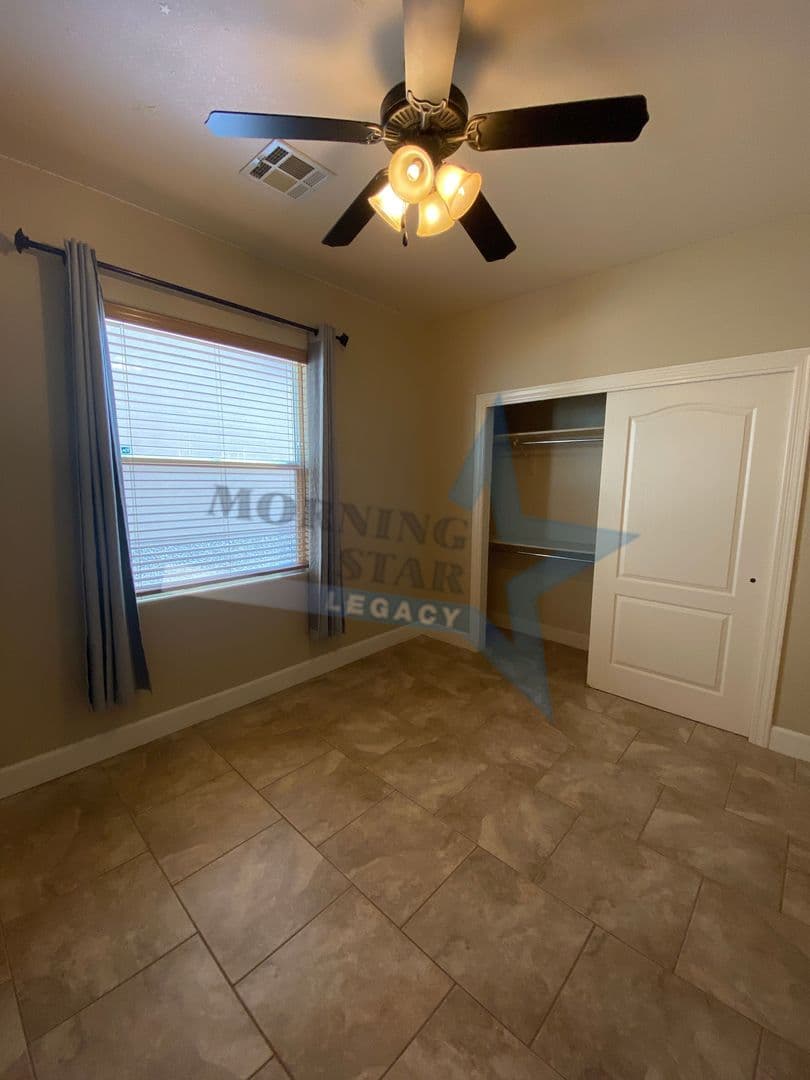 Las Cruces House: 1713 Ava Ave